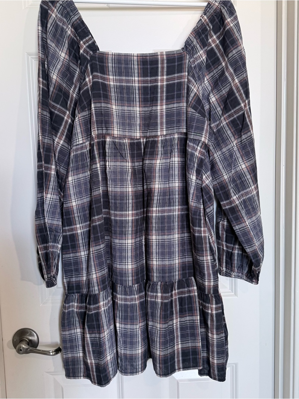 Universal Thread Womenโs Long Sleeve Plaid Dress in Navy, White, and Rust